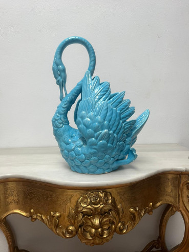 Precioso cisne en porcelana azul.